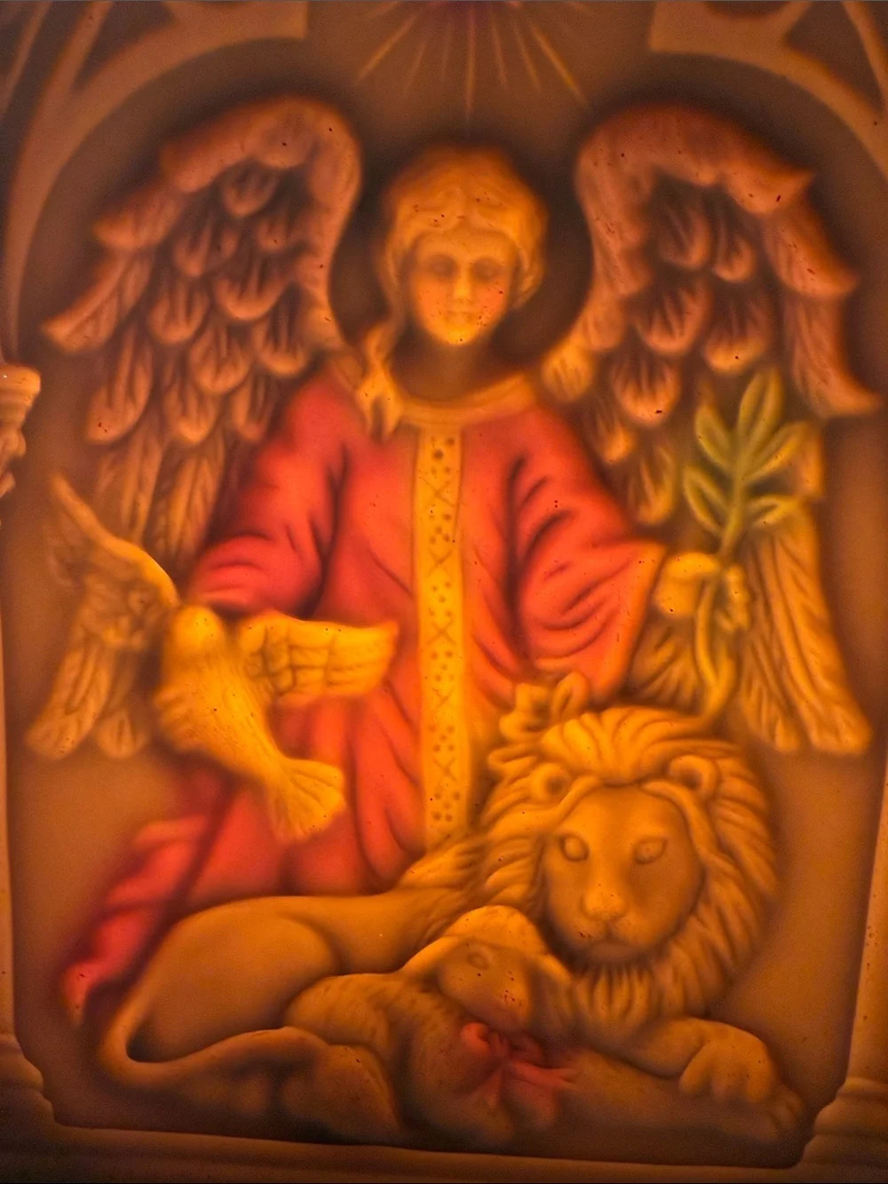 Christmas nite light cream color when unlit angel lion dove of peace lamb 🐑